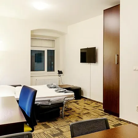 Hotel Efi Palace 3*
