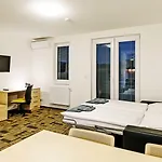 Hotel Efi Palace 3*