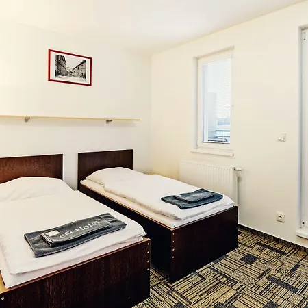 Efi Palace Hotell 3*