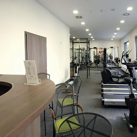 Efi Palace فندق