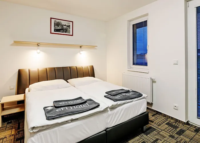 Отель Efi Palace 3*